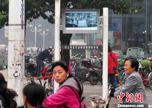 點(diǎn)擊進(jìn)入下一頁