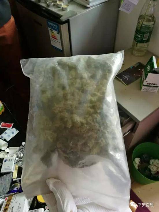 外籍男子在廣州裸跑傷人 牽出種植販賣大麻團伙